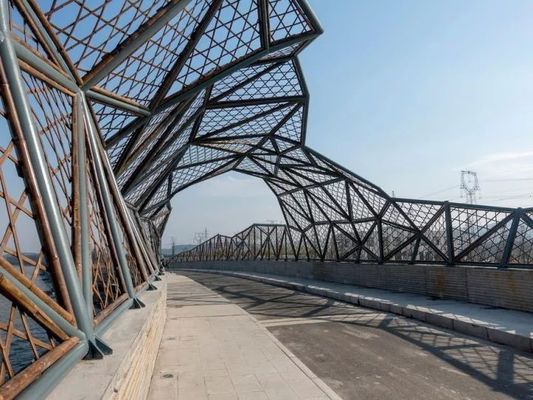 Lumière préfabriquée adaptée aux besoins du client ISO9001 en acier de couloir de pont en structure métallique