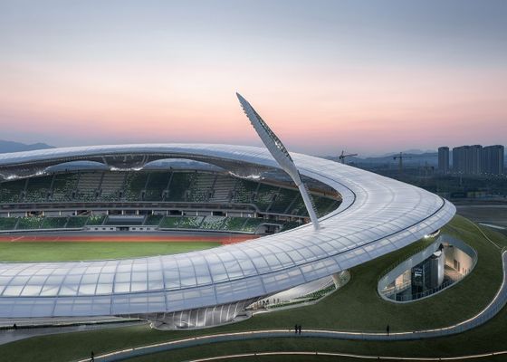 Gymnase de construction en acier préfabriqué léger galvanisé de stade de structure métallique