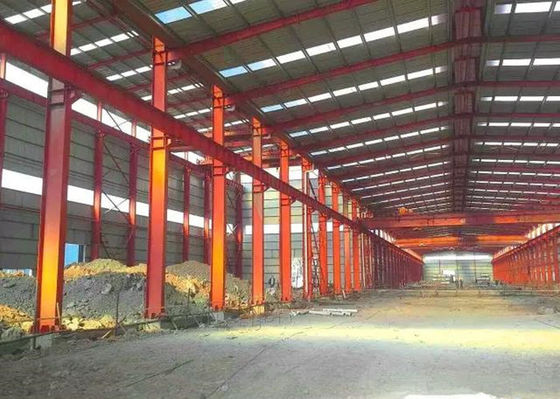 Q355 a soudé l'atelier de structure métallique de section de H avec le tuyau de descente d'UPVC
