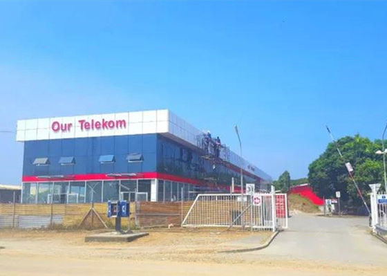 La construction d'immeuble de bureaux de cadre en acier de Q355 Q235 a préfabriqué
