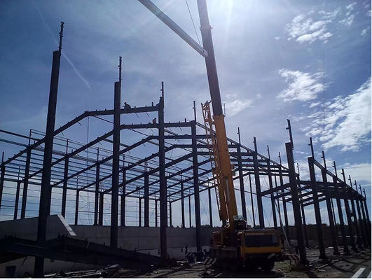 Entrepôt préfabriqué de bâtiment industriel de structure métallique pour la production d'usine