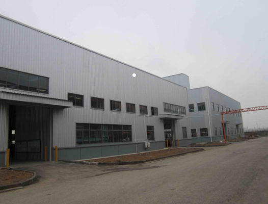 Bâtiment de stockage préfabriqué de cadre en acier d'entrepôt Q235B portail