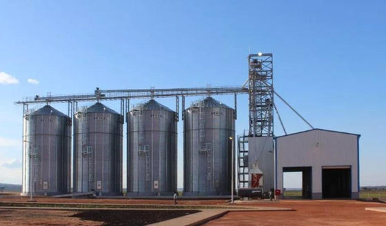 Construction en acier préfabriquée d'entrepôt de plate-forme de structure métallique de Q355B Q235B