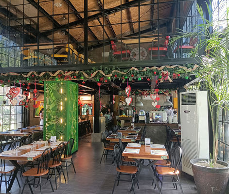 Édifices préfabriqués commerciaux personnalisés utilisés pour les restaurants avec cadre en acier léger