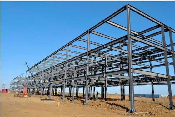 Plate-forme vigoureuse de structure métallique pour l'usage durable