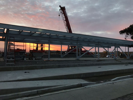 Plate-forme vigoureuse de structure métallique pour l'usage durable