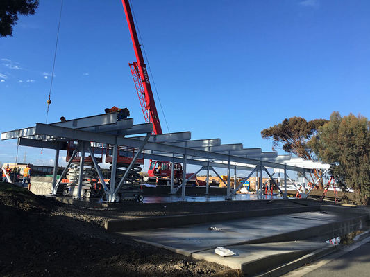 Plate-forme vigoureuse de structure métallique pour l'usage durable
