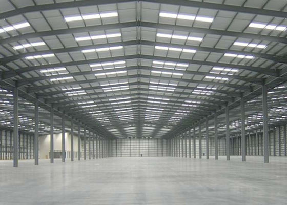 Atelier de structure métallique de haute qualité avec installation rapide Entrepôt à ossature d'acier Perfab