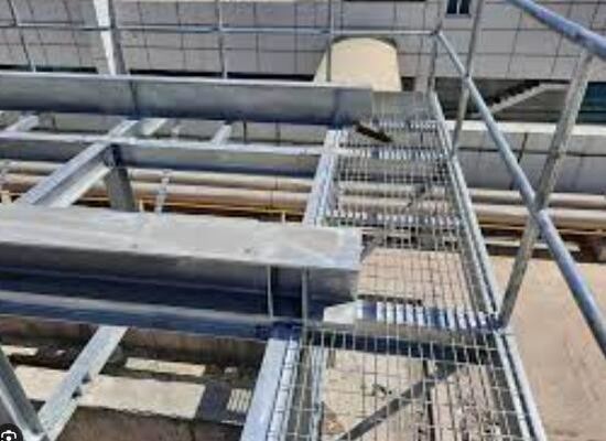 Plate-forme élevée de structure métallique de capacité de charge avec la sécurité élevée