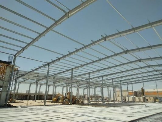 Construction de bâtiments en métal et de structures en acier pour l'usine industrielle