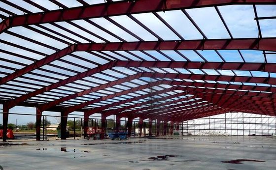 Structure de portail Atelier de structure d'acier pour usine de transformation avec portes roulées / coulissantes