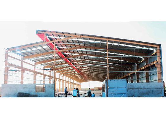 Atelier de construction préfabriquée en acier