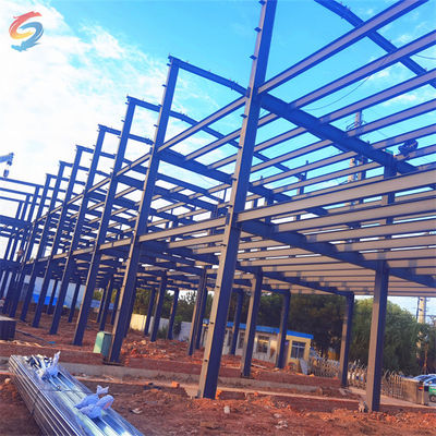 Structure en acier avec porte en aluminium et KFC et fenêtres en aluminium et porte en PVC