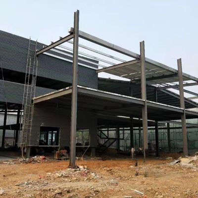 Ateliers de construction de toits en acier à inclinaison en métal léger de qualité supérieure