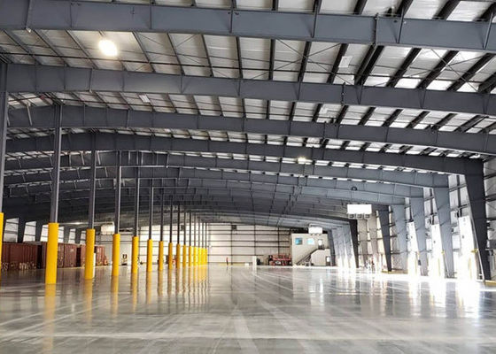 Structure métallique préfabriquée pour atelier