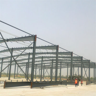 Atelier de construction en acier de section Z avec traitement de surface galvanisé