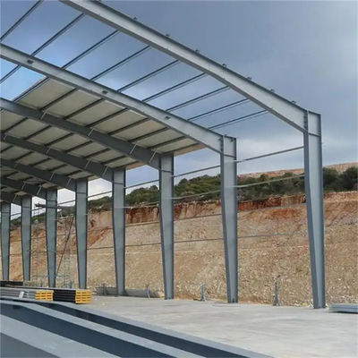 Construction de structures en acier sur mesure pour entrepôt