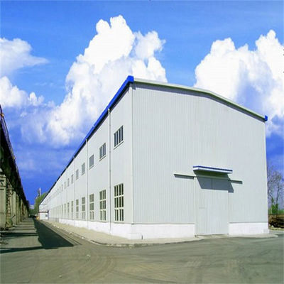 Atelier de construction métallique de fenêtre en alliage d'aluminium avec traitement de surface galvanisé