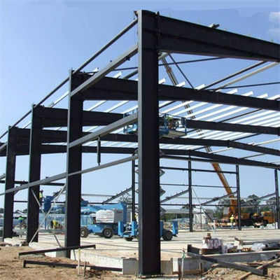 Structure du portail Atelier de structure en acier avec service d'isolation et de coupe en option